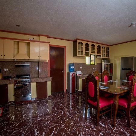 Jenjen'S House Rental Lapu-Lapu City Esterno foto